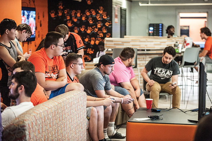 9-3 UPike ESports 3.jpg